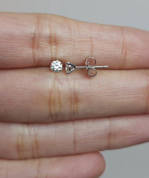 14Kt Gold 3 Prong Martini 0.30Ct Lab Grown Diamond Stud Earrings