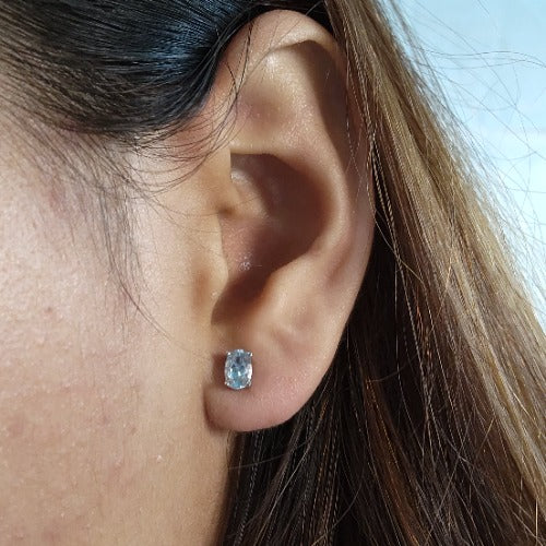 14Kt Gold Natural Aquamarine Oval Stud Earrings