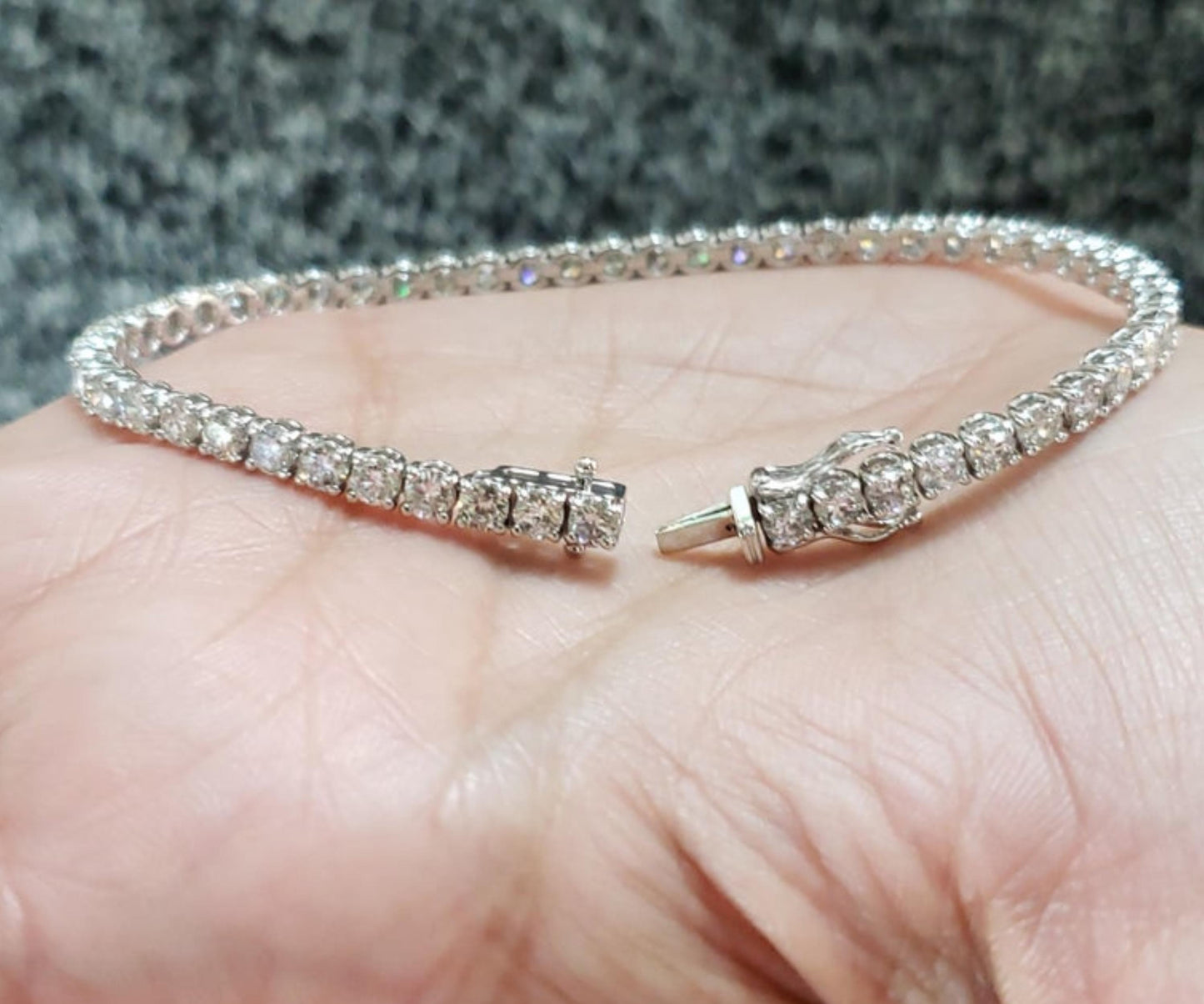 14Kt Gold 9 Ct Lab Grown Diamond Tennis Bracelet