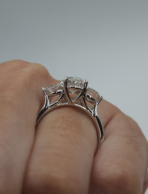 14Kt Gold 2.55 Ct Lab Grown Diamond Oval 3 Stone Engagement Ring