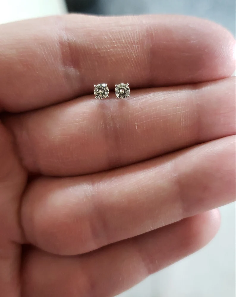 14Kt Gold 0.30 Ct Lab Grown Diamond stud Earrings