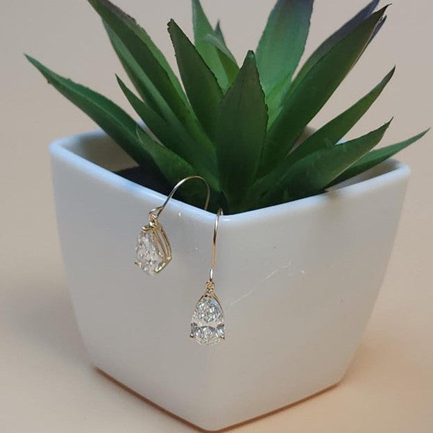 14Kt Gold 2 Ct Pear Teardrop Shape Lab Grown Diamond Stud Earrings
