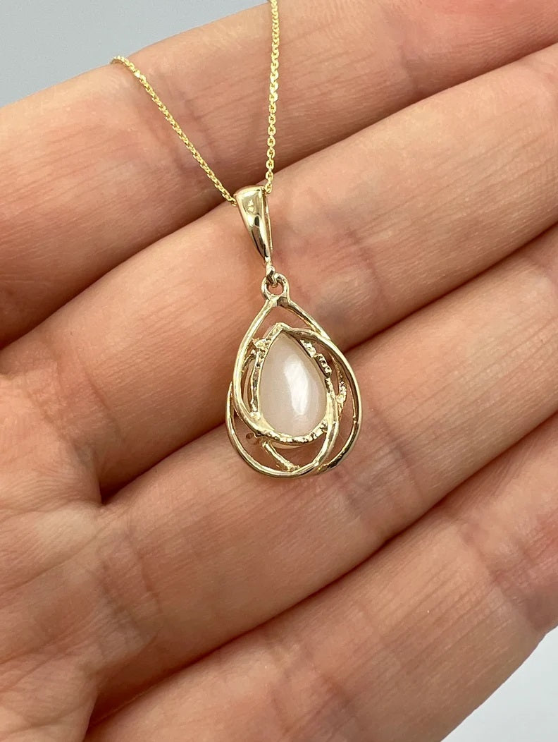 14Kt Gold Natural Opal Teardrop Necklace Pendant