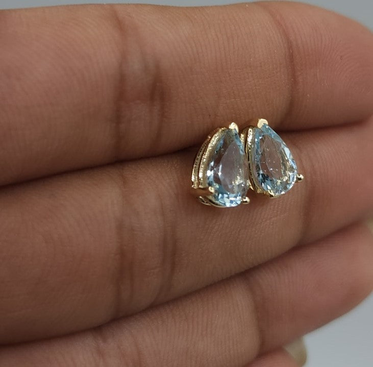 14Kt Gold Natural Aquamarine Teardrop Pear Shape Stud Earrings