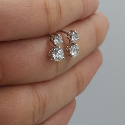14Kt Gold 3 Prong 0.74 Ct 2 Stone Lab Grown Diamond Earrings