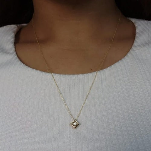 14Kt Gold Lab Grown Diamond Square Design Pendant
