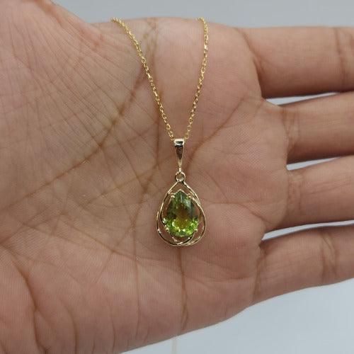14Kt Gold 2 Ct Peridot Pear Teardrop Design Pendant Necklace