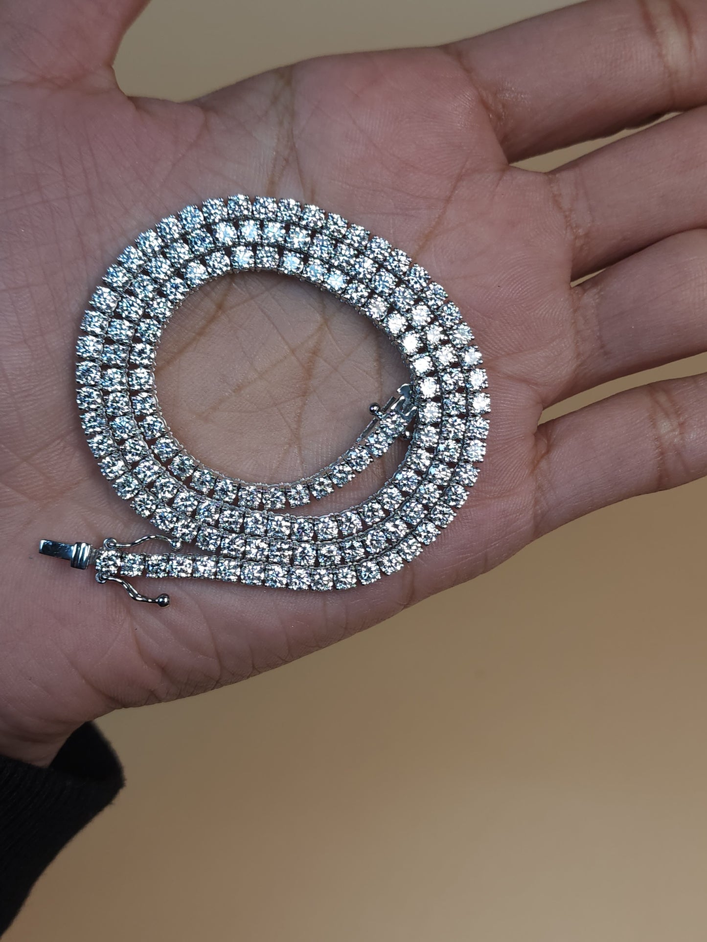 14Kt White Gold 11.67 Ct 16 Inch Diamond Tennis Necklace