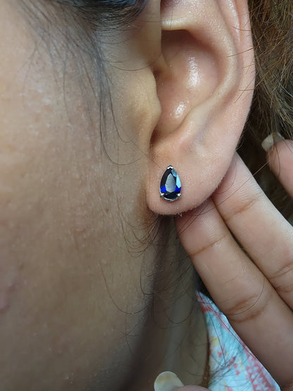 14Kt Gold Blue Sapphire Teardrop Stud Earrings
