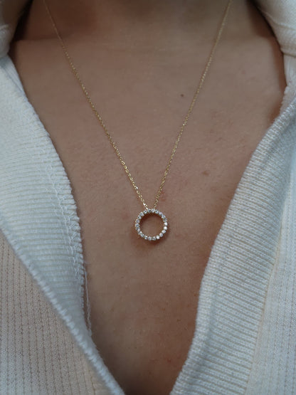 14Kt Gold Genuine Natural Diamond Circle Cluster Pendant Necklace