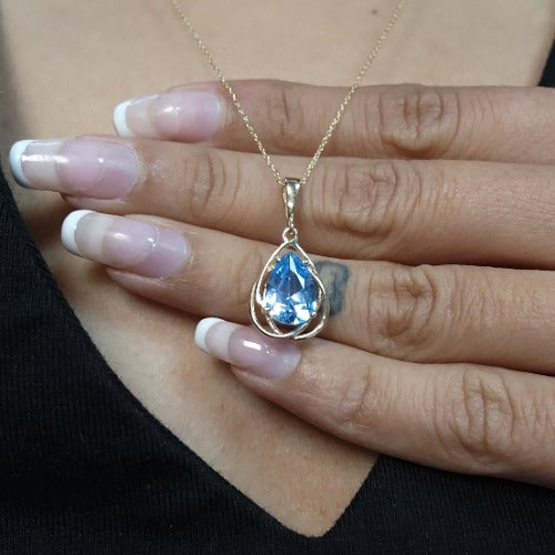 14Kt Gold 2 Ct Aquamarine Pear Teardrop Design Pendant Necklace