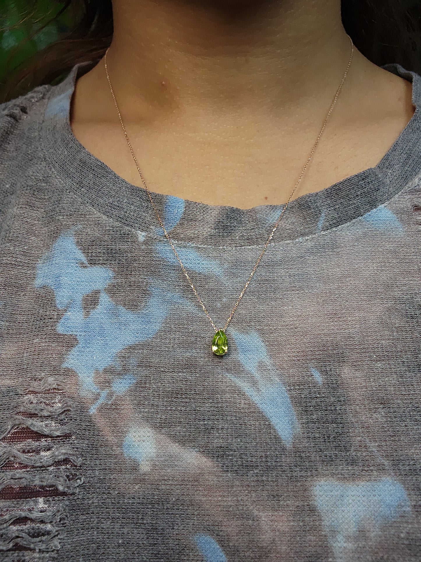 14Kt Gold Peridot Teardrop Necklace Pendant
