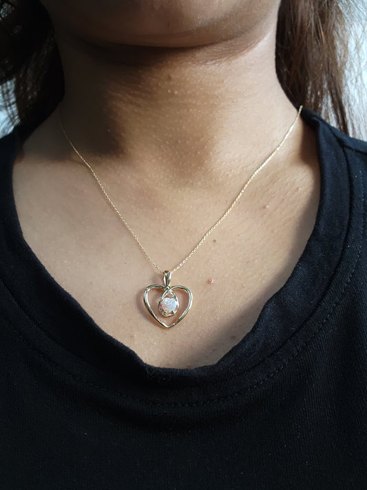 14Kt Gold Pink Opal Heart Design Pendant Necklace
