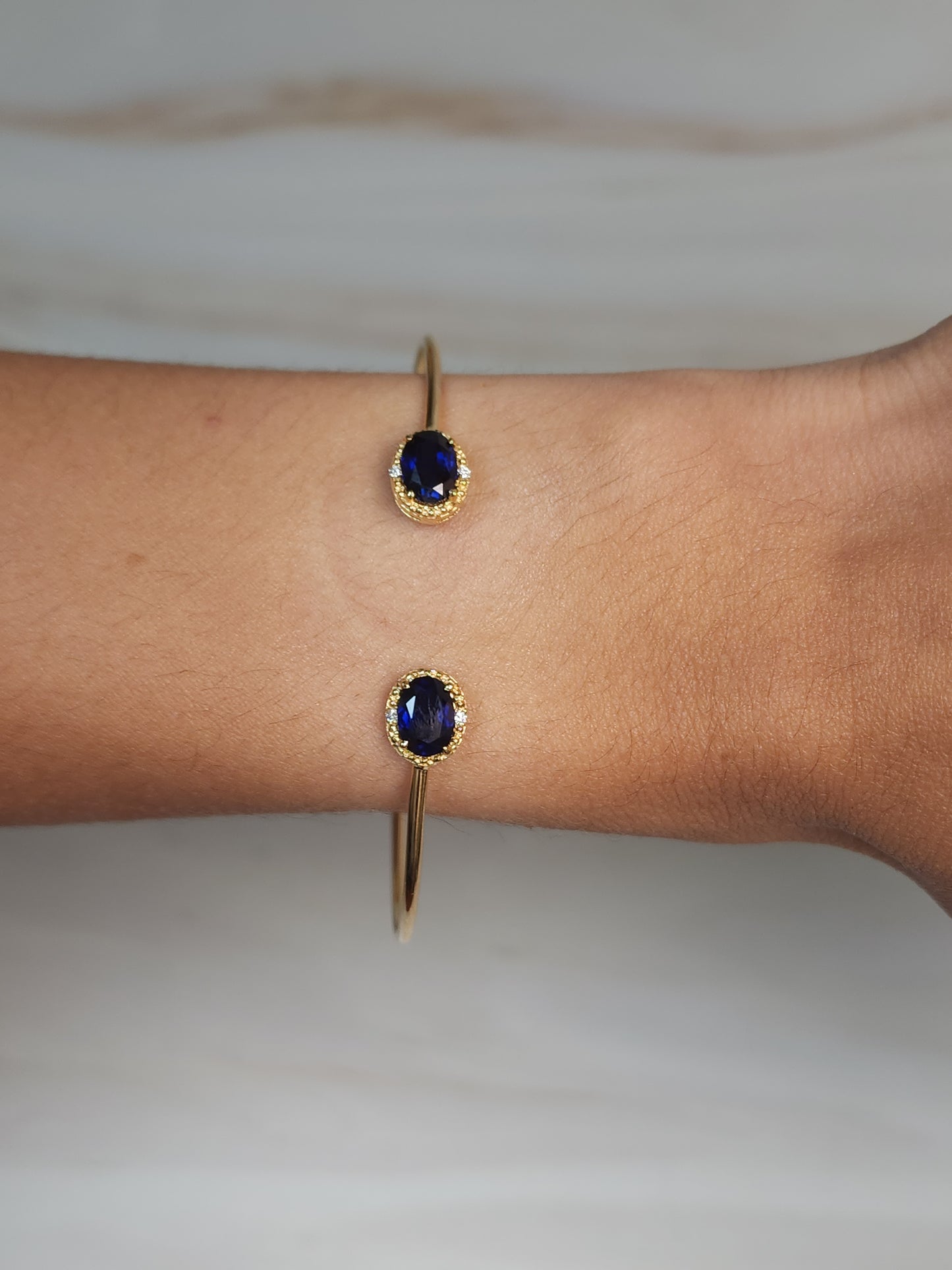 14Kt Gold Blue Sapphire & Diamond Oval Bangle Bracelet