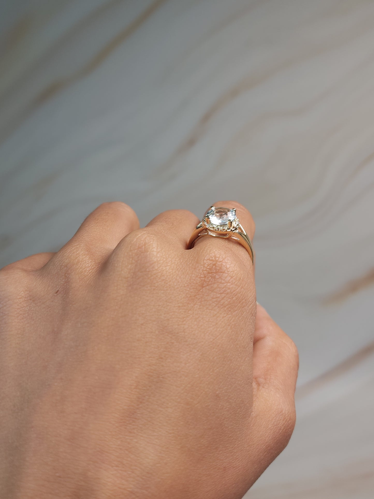 14Kt Gold 2 Ct Genuine Aquamarine & Diamond Halo Design Round Ring