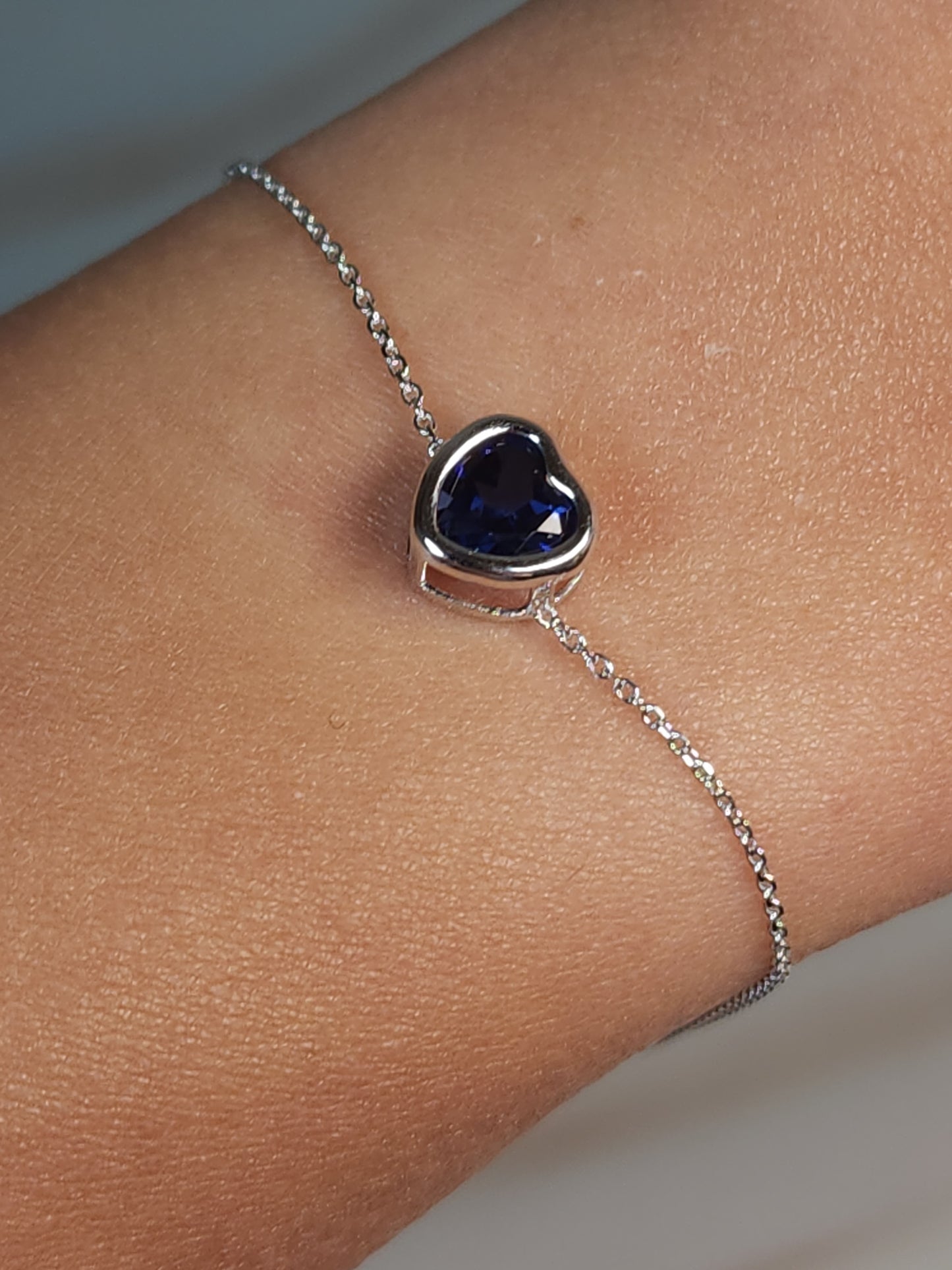 14Kt Gold Blue Sapphire Heart Bracelet