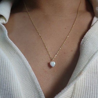 14Kt Gold Opal Heart Pendant Necklace
