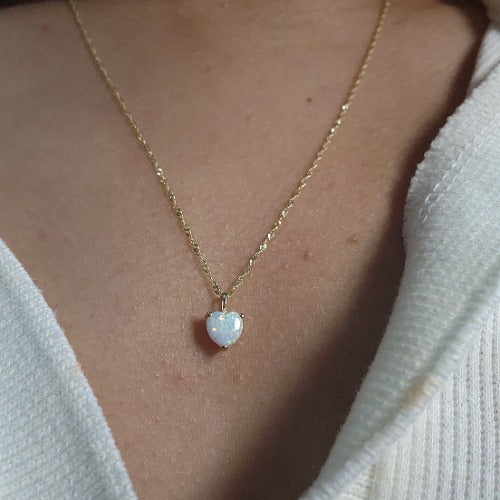 14Kt Gold Opal Heart Pendant Necklace