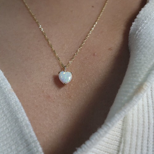 14Kt Gold Opal Heart Pendant Necklace