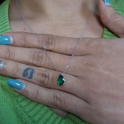 14Kt Gold Emerald Teardrop Necklace Pendant