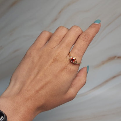 14Kt Gold Garnet Round Heart Ring