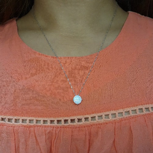 14Kt Gold Opal Round Pendant Necklace