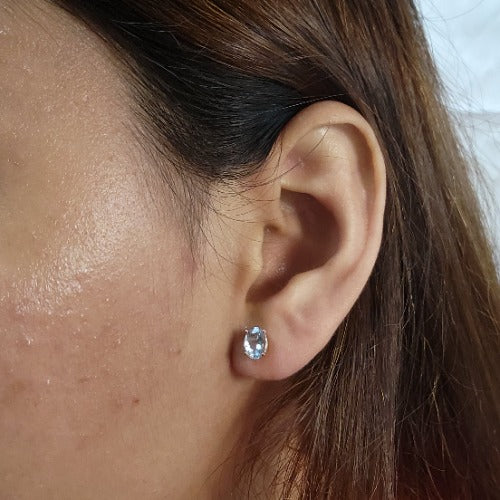 14Kt Gold Natural Aquamarine Oval Stud Earrings