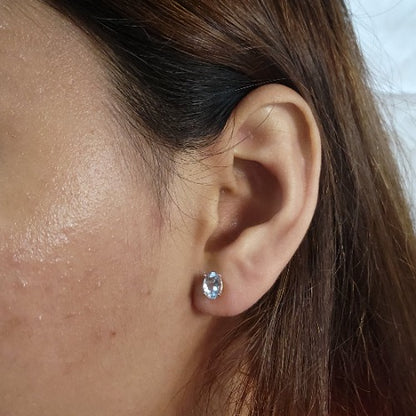 14Kt Gold Natural Aquamarine Oval Stud Earrings