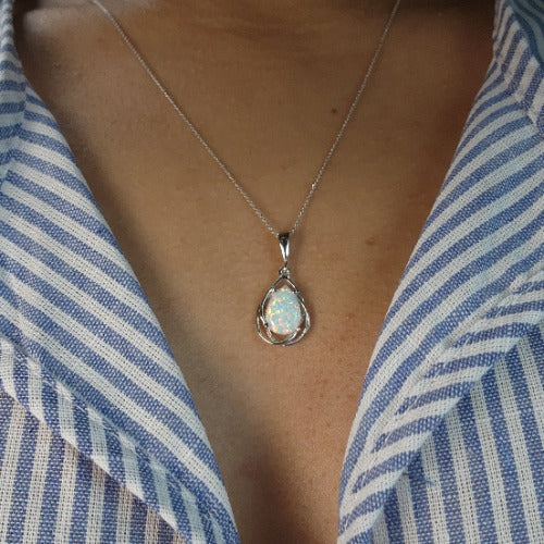 14Kt Gold Natural Opal Teardrop Necklace Pendant