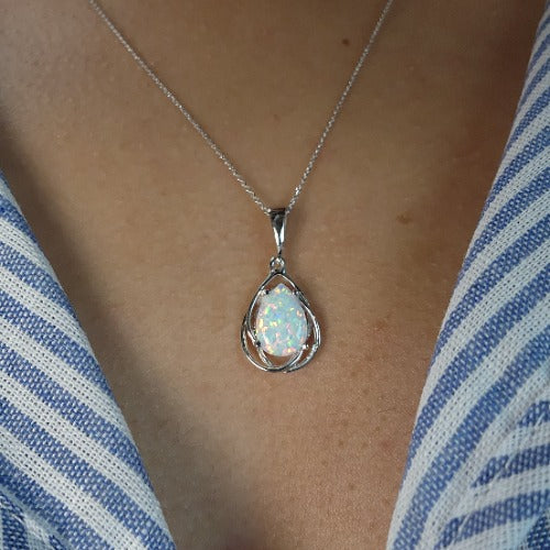 14Kt Gold Natural Opal Teardrop Necklace Pendant