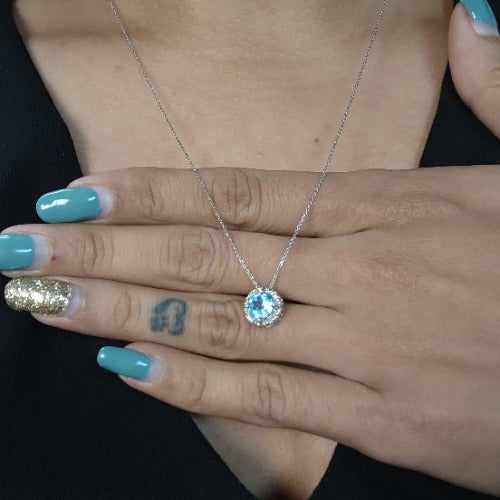 14Kt Gold 0.50 Ct Swiss Blue Topaz Halo Design Pendant Necklace