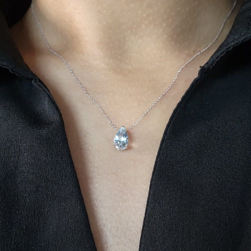 14Kt Gold Natural Aquamarine Teardrop Pendant Necklace