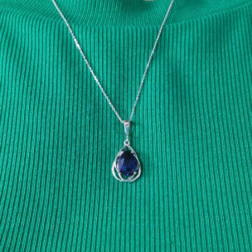 14Kt Gold 2 Ct Blue Sapphire Pear Teardrop Design Pendant Necklace