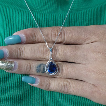 14Kt Gold 2 Ct Blue Sapphire Pear Teardrop Design Pendant Necklace