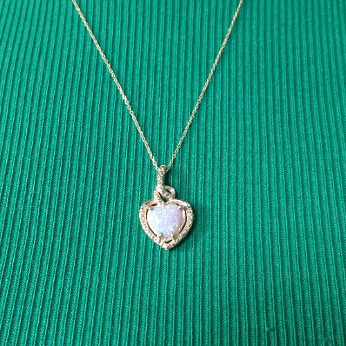 14Kt Gold Pink Opal Heart Design Pendant Necklace