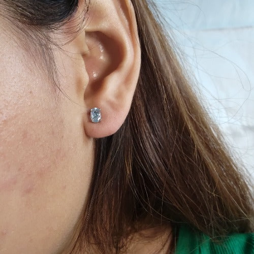 14Kt Gold Natural Aquamarine Oval Stud Earrings