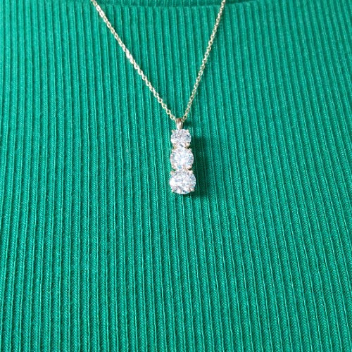 14Kt Gold 1.50 Ct 3 Stone Graduated Lab Grown Diamond Pendant Necklace