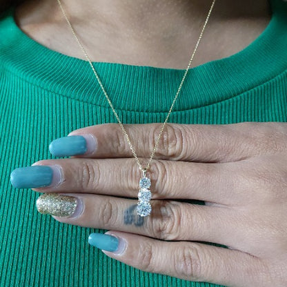 14Kt Gold 1.50 Ct 3 Stone Graduated Lab Grown Diamond Pendant Necklace