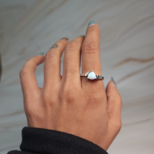 14Kt Gold Opal & Diamond Trillion Ring