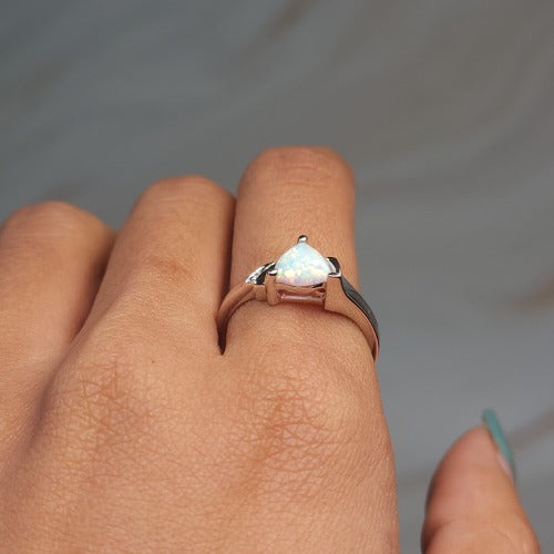 14Kt Gold Opal & Diamond Trillion Ring