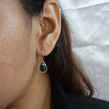 14Kt Gold 4 Ct Emerald Pear Teardrop Design Dangle Earrings