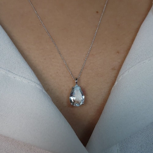 14Kt Gold Genuine Natural Aquamarine Teardrop Pendant Necklace