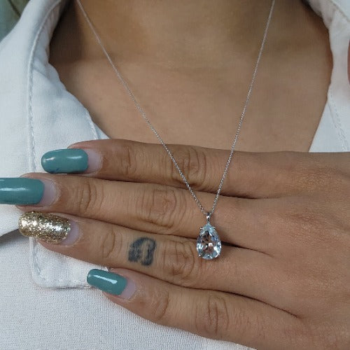 14Kt Gold Genuine Natural Aquamarine Teardrop Pendant Necklace