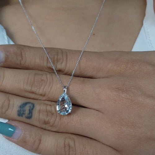 14Kt Gold Genuine Natural Aquamarine Teardrop Pendant Necklace
