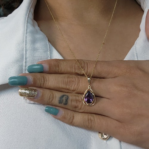 14Kt Gold 2 Ct Amethyst Pear Teardrop Design Pendant Necklace
