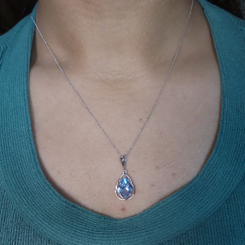 14Kt Gold 2 Ct Aquamarine Pear Teardrop Design Pendant Necklace