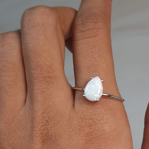 14Kt Gold Opal Teardrop Ring