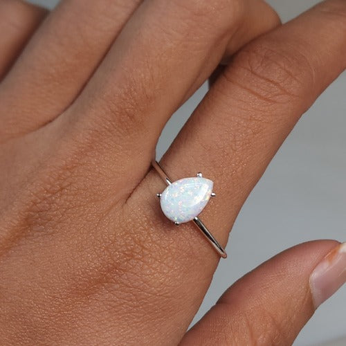 14Kt Gold Opal Teardrop Ring