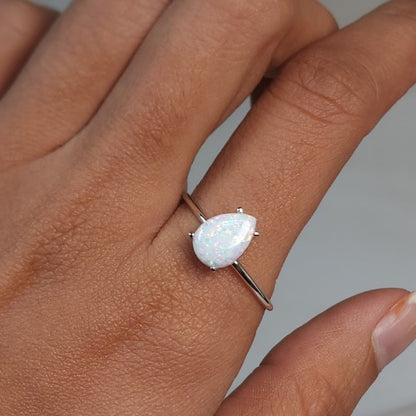 14Kt Gold Opal Teardrop Ring