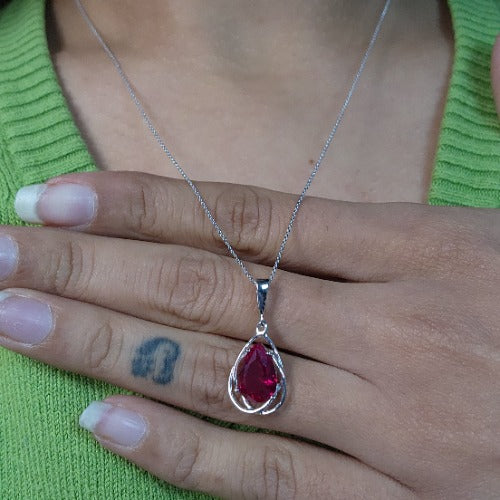 14Kt Gold 2 Ct Ruby Pear Teardrop Design Pendant Necklace